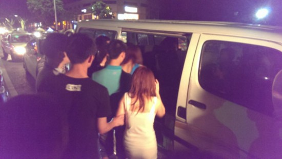 最新坎门站街女的日常趣事与友情纽带