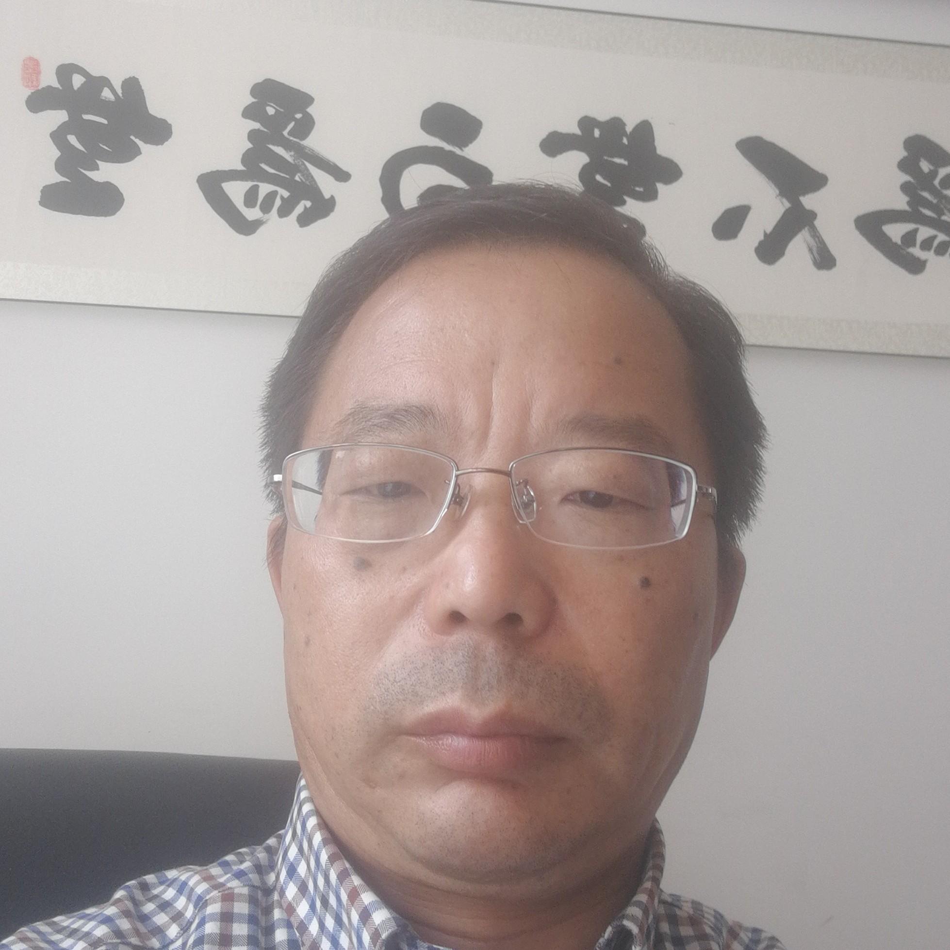 张名泉的成长之路，变化中的学习铸就自信与成就